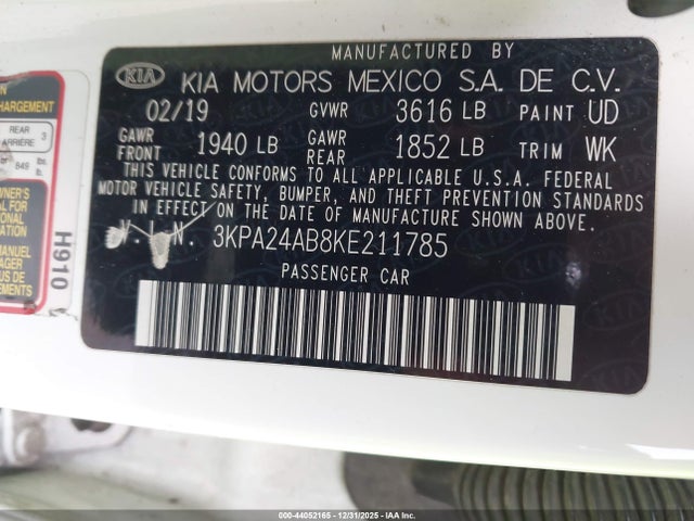 3KPA24AB8KE211785 KIA RIO LX