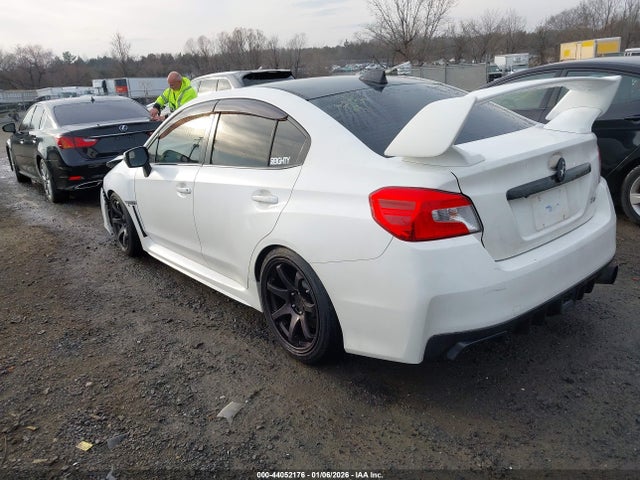 2015 SUBARU WRX STI JF1VA2P66F9817816 Photo 2
