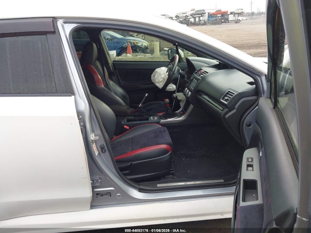 2015 SUBARU WRX STI JF1VA2P66F9817816 Photo 4