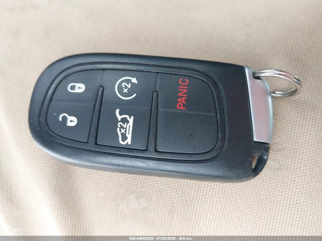 44052205 :رقم المزاد ، 1C4PJMBSXHW639948 vin ، 2017 Jeep Cherokee Trailhawk L Plus 4x4 مزاد بيع