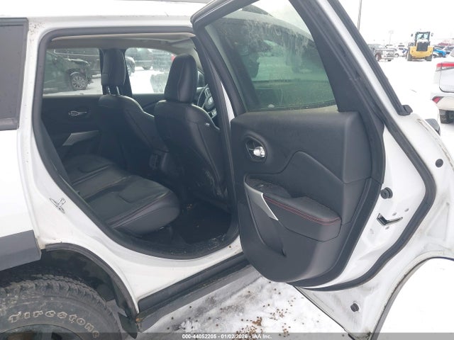 44052205 :رقم المزاد ، 1C4PJMBSXHW639948 vin ، 2017 Jeep Cherokee Trailhawk L Plus 4x4 مزاد بيع