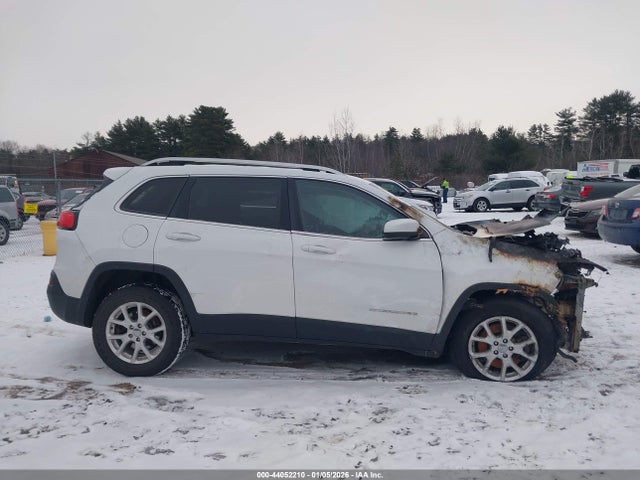 1C4PJMCB2GW255269 Jeep Cherokee Latitude