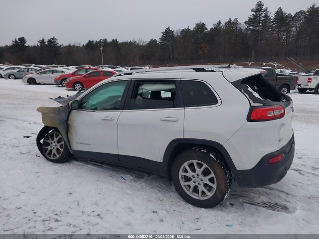 1C4PJMCB2GW255269 Jeep Cherokee Latitude