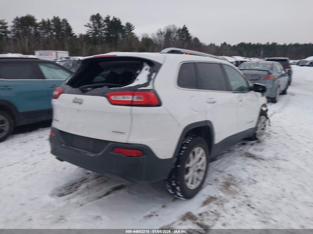 1C4PJMCB2GW255269 Jeep Cherokee Latitude