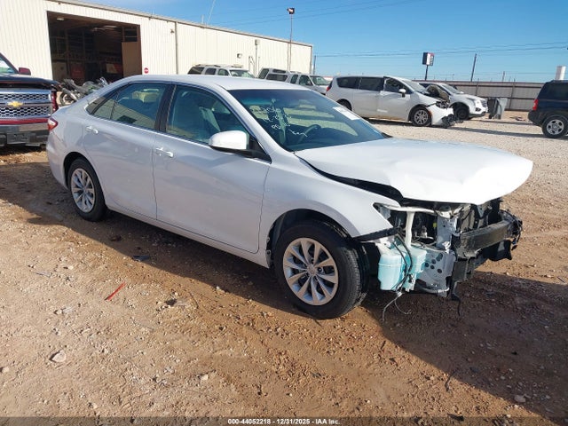 Toyota CAMRY LE 2017 4T1BF1FK0HU704706 main image