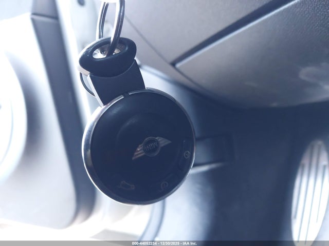 2011 MINI COOPER S COUNTRYMAN WMWZC3C52BWL80706 Photo 10