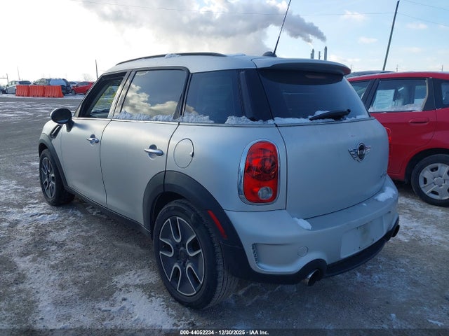 2011 MINI COOPER S COUNTRYMAN WMWZC3C52BWL80706 Photo 2