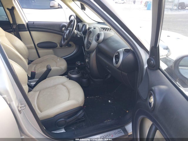 2011 MINI COOPER S COUNTRYMAN WMWZC3C52BWL80706 Photo 4