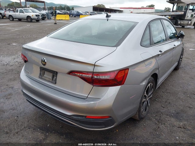 3VWBM7BUXNM012812 Volkswagen Jetta 1.5t Sport