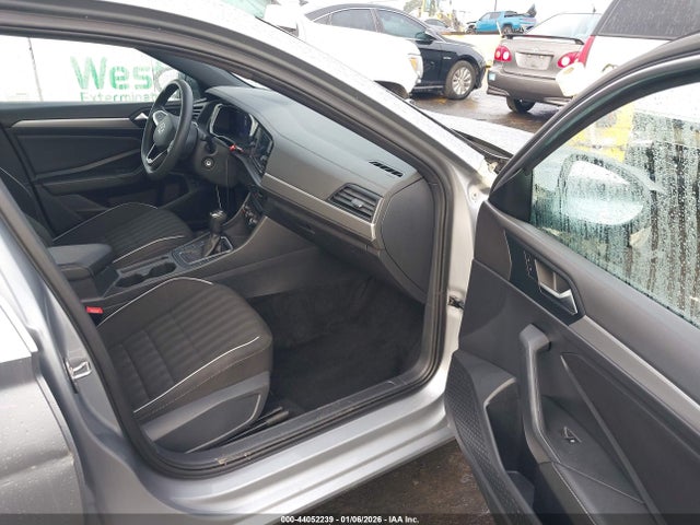 3VWBM7BUXNM012812 Volkswagen Jetta 1.5t Sport