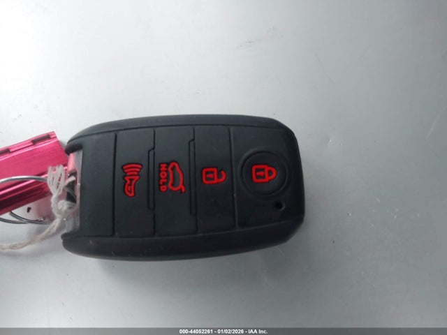 5XYPKDA50GG026273 KIA Sorento 3.3l Sxl