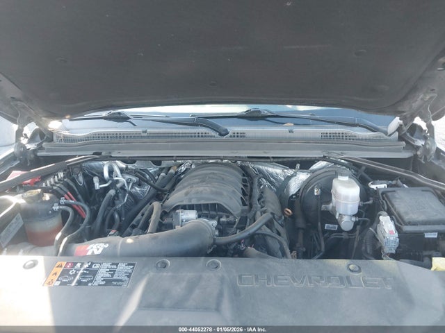 1GNSKHKC8JR364776 Chevrolet Suburban Lt