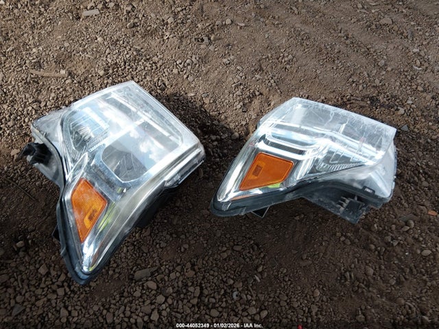 1N6BA1F48HN508198 Nissan Titan Xd Sv Diesel