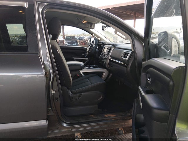 1N6BA1F48HN508198 Nissan Titan Xd Sv Diesel