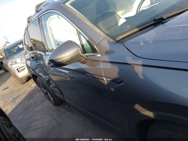 3VV3B7AX9RM122766 Volkswagen Tiguan 2.0t Se/2.0t Wolfsburg Edition