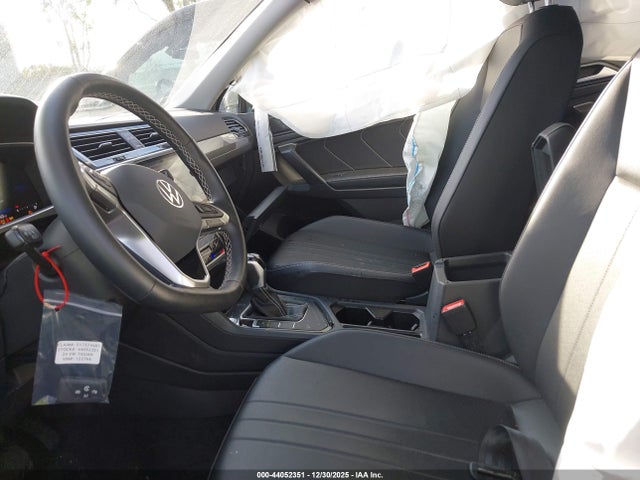 3VV3B7AX9RM122766 Volkswagen Tiguan 2.0t Se/2.0t Wolfsburg Edition