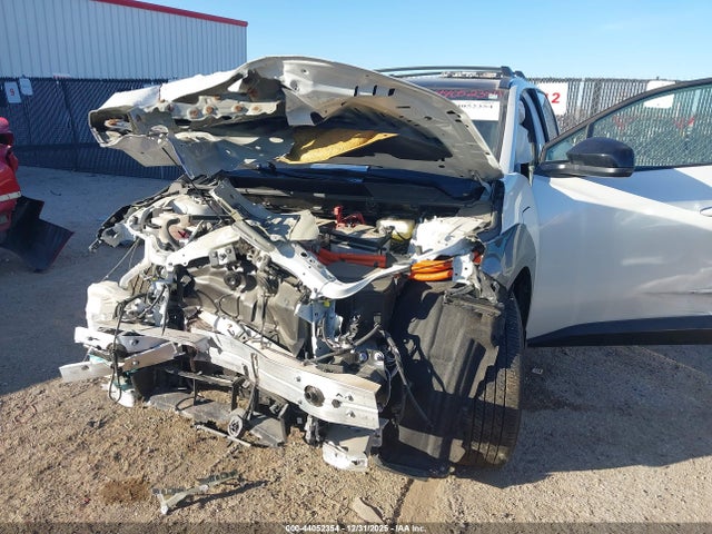 2024 TOYOTA BZ4X JTMAAAAA3RA034942 Photo 5