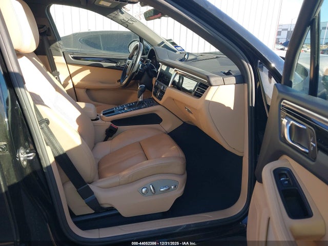 2020 PORSCHE MACAN WP1AA2A53LLB04104 Photo 4