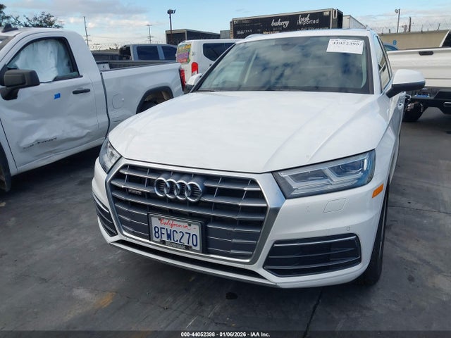 WA1BNAFY7J2228249 Audi Q5 2.0t Premium/2.0t Tech Premium