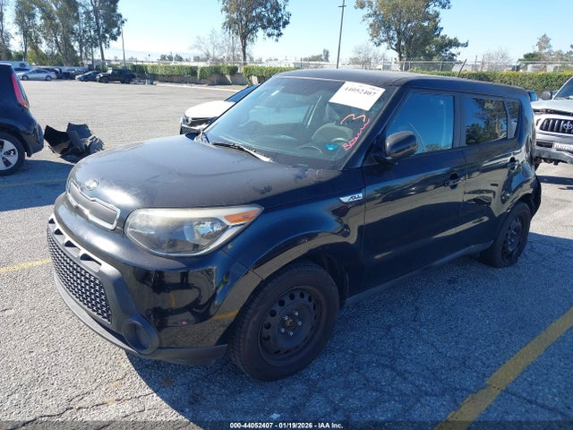 KIA Soul 2015 KNDJN2A23F7137886 Image 2