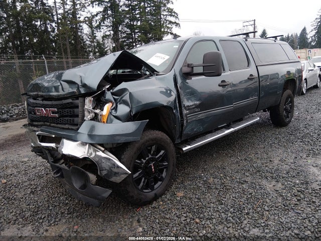 44052428 :رقم المزاد ، 1GT423C82BF163070 vin ، 2011 Gmc Sierra 3500hd Sle مزاد بيع