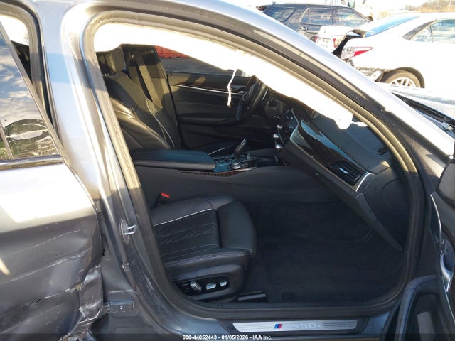 Продажа на аукционе авто 2019 Bmw M550i Xdrive, vin: WBAJB9C59KB288390, номер лота: 44052443