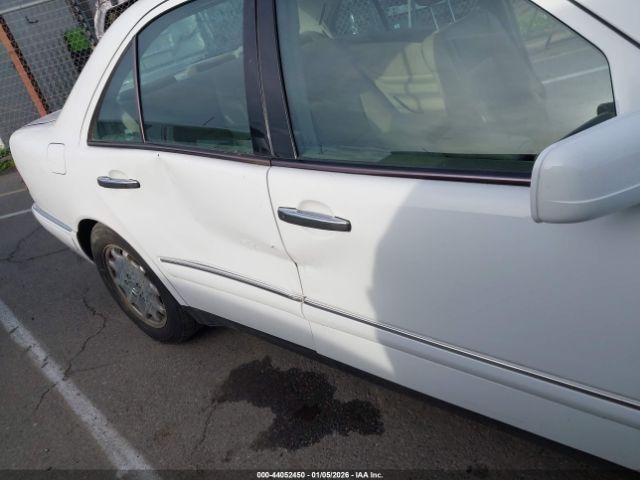 1999 MERCEDES-BENZ E 320 WDBJF65H8XA848568 Photo 5