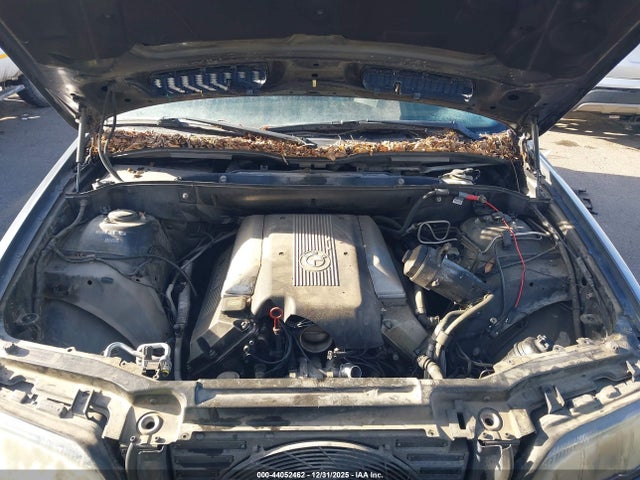 44052462 :رقم المزاد ، 5UXFB33522LH30623 vin ، 2002 Bmw X5 4.4i مزاد بيع