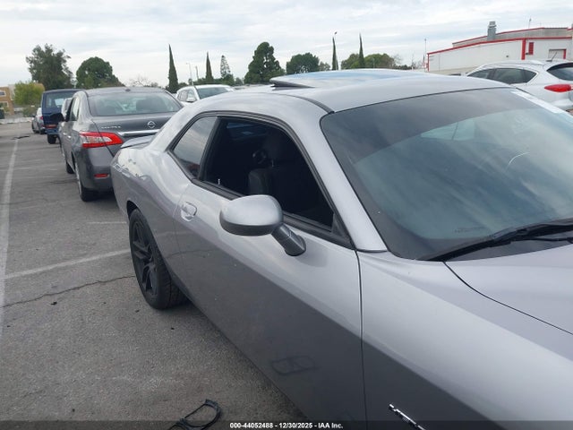 2C3CDZBT2JH241136 Dodge Challenger R/t