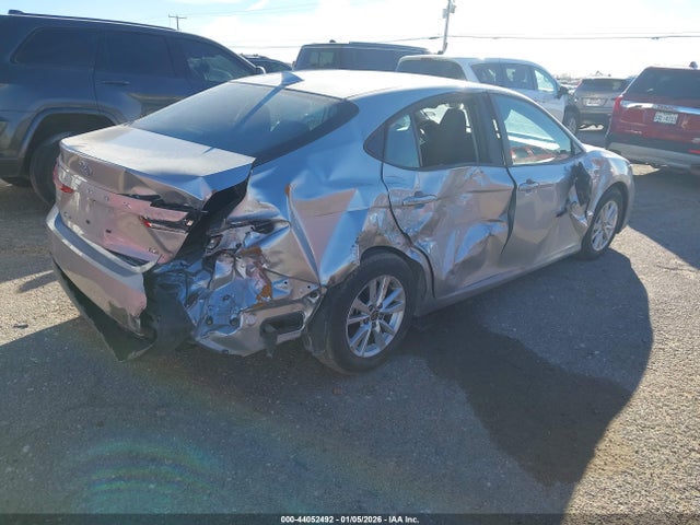 2025 TOYOTA CAMRY 4T1DAACK3SU522923 Photo 3