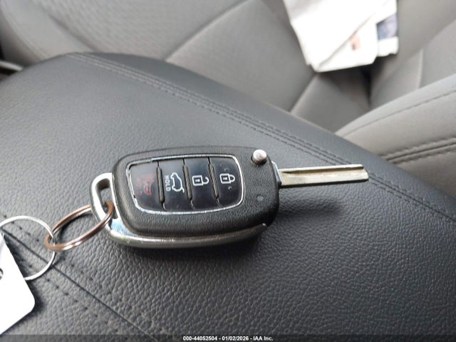 5XYZT3LB7JG551101 Hyundai Santa Fe Sport 2.4l
