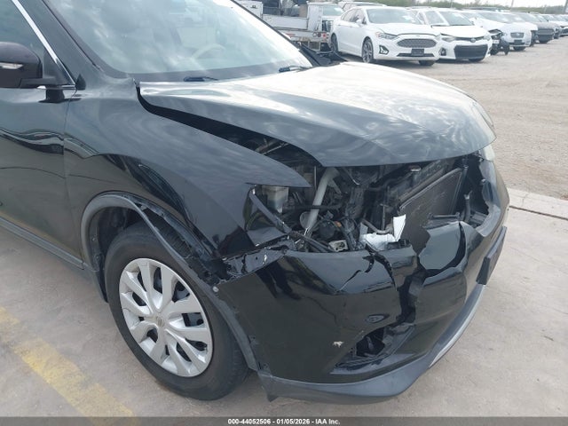 2015 Nissan Rogue S მანქანა იყიდება აუქციონზე, vin: KNMAT2MT4FP553181, აუქციონის ნომერი: 44052506