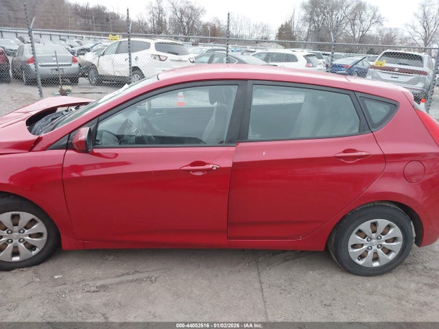 KMHCT5AE5GU286163 Hyundai ACCENT SE