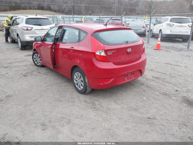 KMHCT5AE5GU286163 Hyundai ACCENT SE