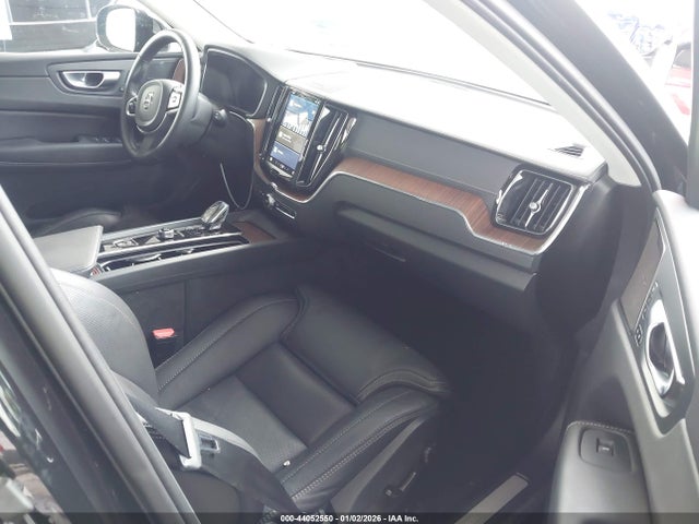 2024 VOLVO XC60 RECHARGE PLUG-IN HYBRID YV4H60DM3R1944927 Photo 4