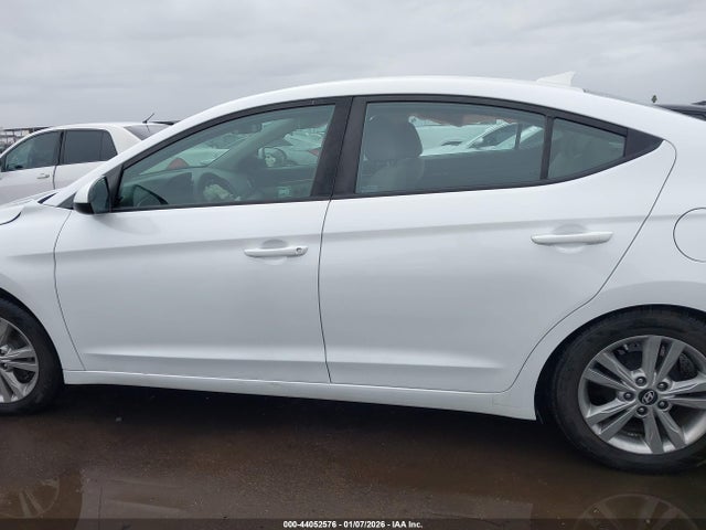 5NPD84LF5HH186389 Hyundai ELANTRA SE
