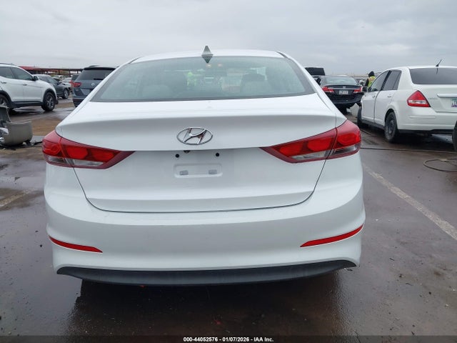 5NPD84LF5HH186389 Hyundai ELANTRA SE