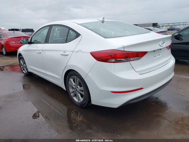 5NPD84LF5HH186389 Hyundai ELANTRA SE