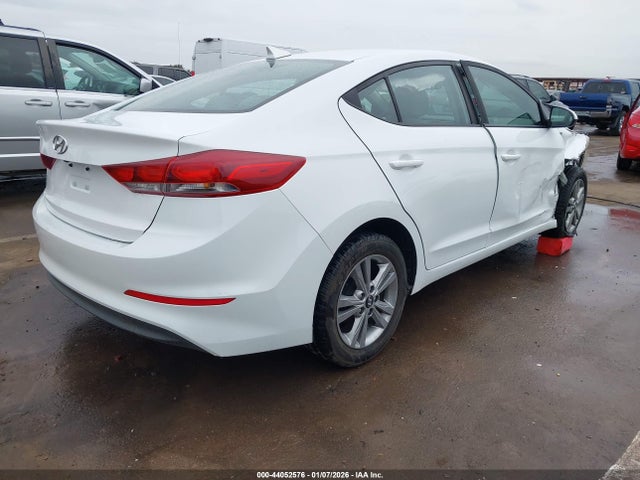 5NPD84LF5HH186389 Hyundai ELANTRA SE