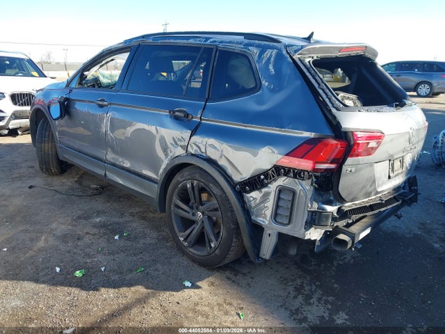 3VVCB7AX9RM104445 Volkswagen Tiguan 2.0t Se R-line Black
