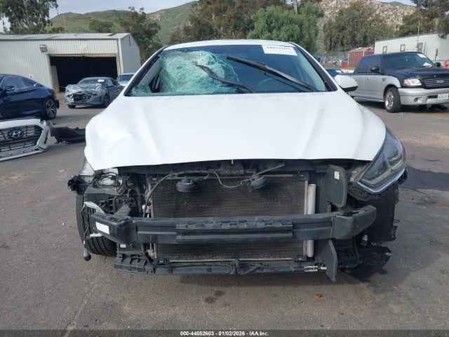 5NPE24AF1KH794071 Hyundai SONATA SE