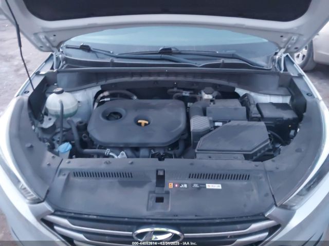 2017 HYUNDAI TUCSON KM8J33A41HU415827 Photo 9