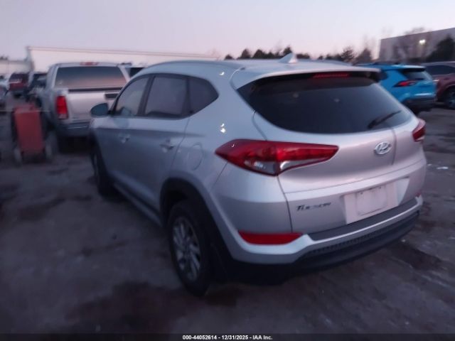 2017 HYUNDAI TUCSON KM8J33A41HU415827 Photo 2