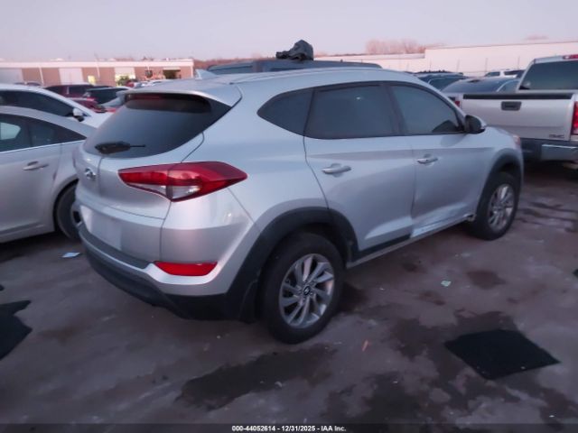 2017 HYUNDAI TUCSON KM8J33A41HU415827 Photo 3