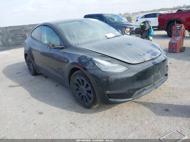 2021 TESLA MODEL Y 5YJYGAEEXMF300323 Photo 0