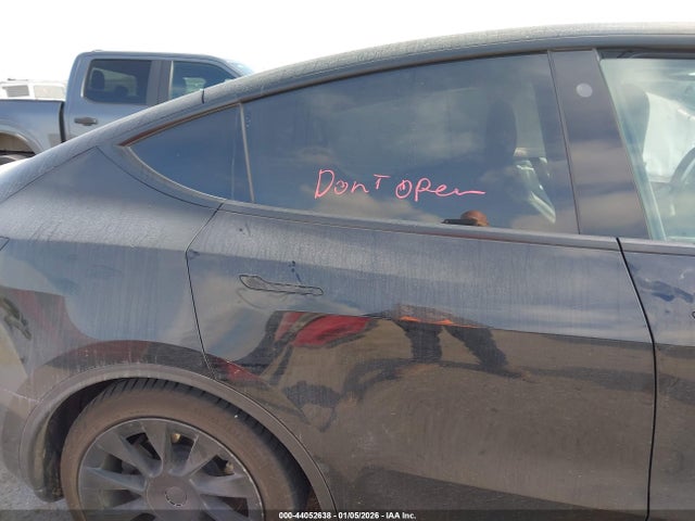 2021 TESLA MODEL Y 5YJYGAEEXMF300323 Photo 7