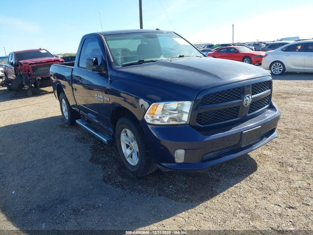 Продаж на аукціоні авто 2017 Ram 1500 Express  4x2 6'4 Box, vin: 3C6JR6AT2HG672081, номер лоту: 44052646