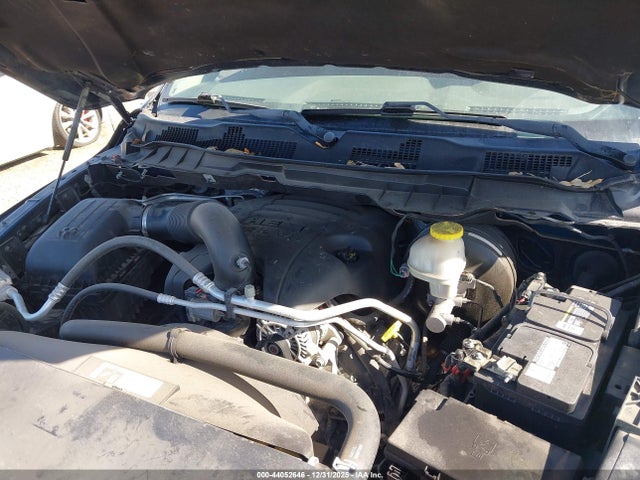 Продаж на аукціоні авто 2017 Ram 1500 Express  4x2 6'4 Box, vin: 3C6JR6AT2HG672081, номер лоту: 44052646