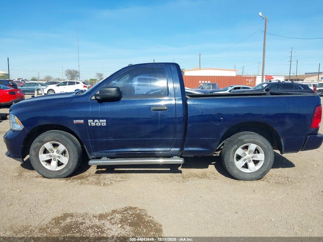 Продаж на аукціоні авто 2017 Ram 1500 Express  4x2 6'4 Box, vin: 3C6JR6AT2HG672081, номер лоту: 44052646