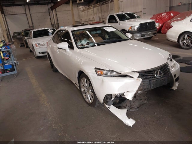 2016 LEXUS IS 300 JTHCM1D20G5002717